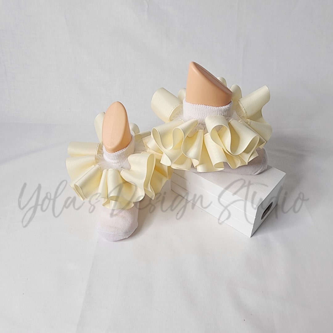 Cream Tutu Anklets